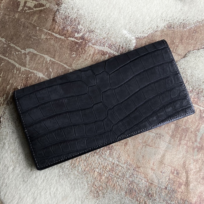 クロコダイル二つ折り長財布