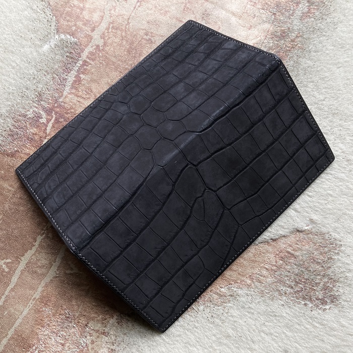クロコダイル二つ折り長財布