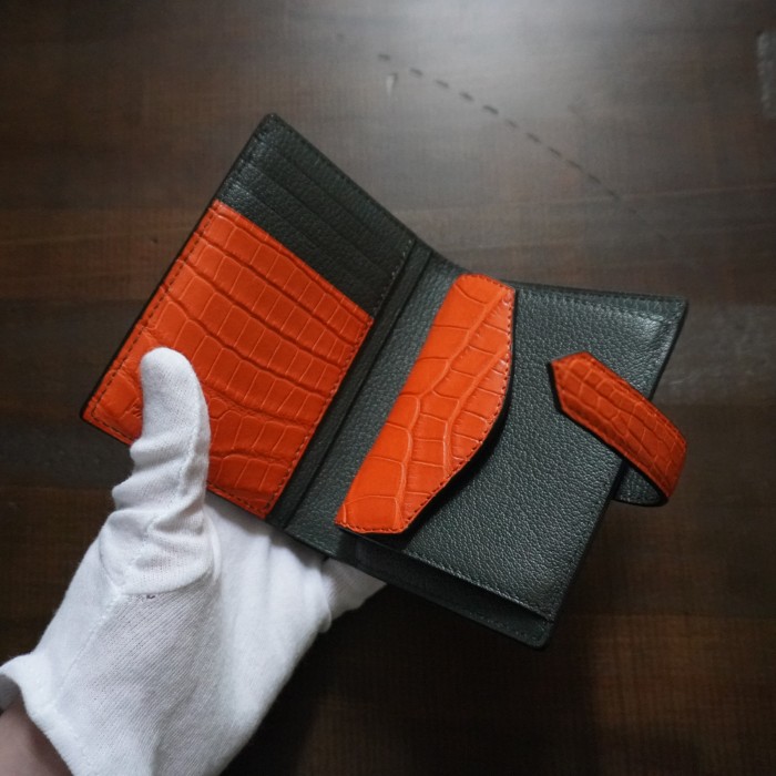 【新品未使用】馬車道今井ヌバック革 二つ折り長財布 新入荷商品情報 - 「馬車道今井 since1890」本革レザー クロコダイル